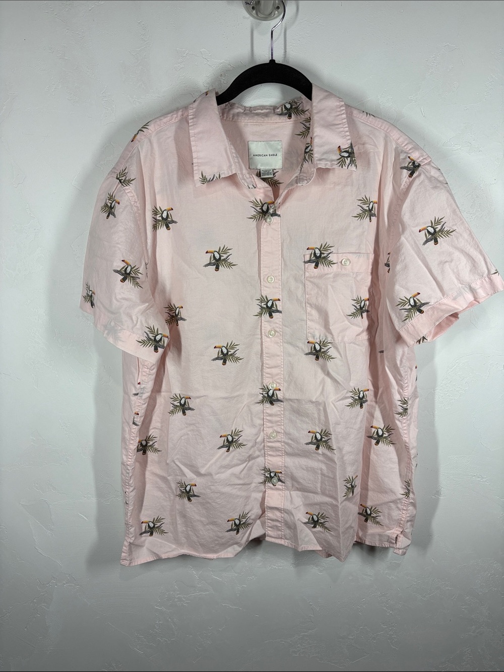 American Eagle Toucan light pink cotton button down shirt size XL